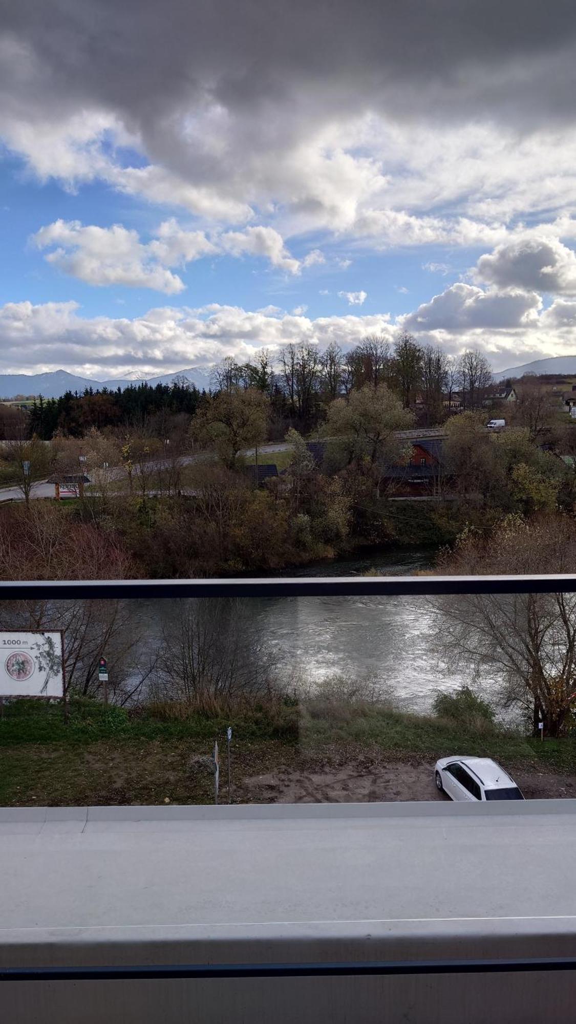 Apartman Nad Riekou Bešeňová Εξωτερικό φωτογραφία