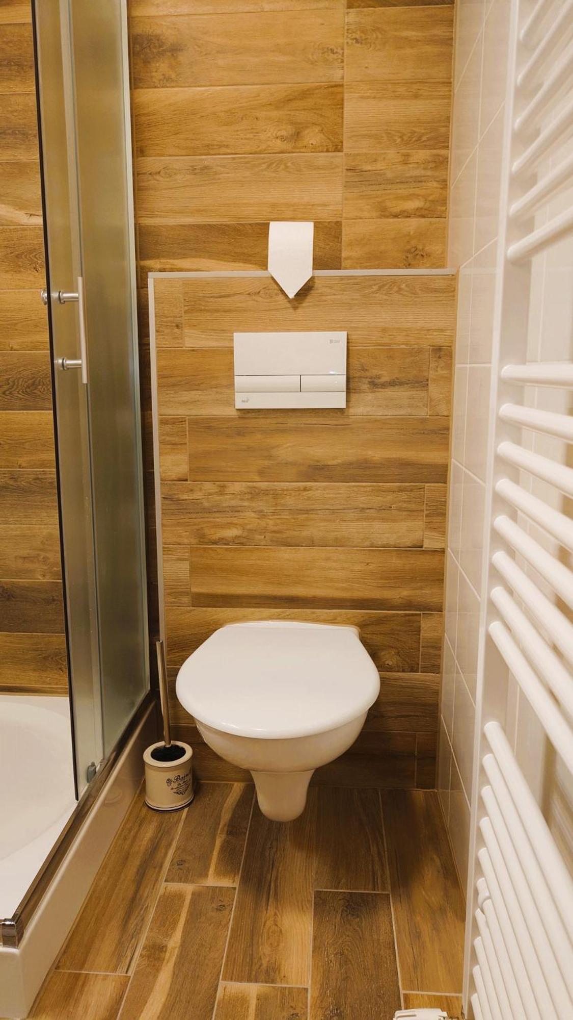Apartman Nad Riekou Bešeňová Εξωτερικό φωτογραφία