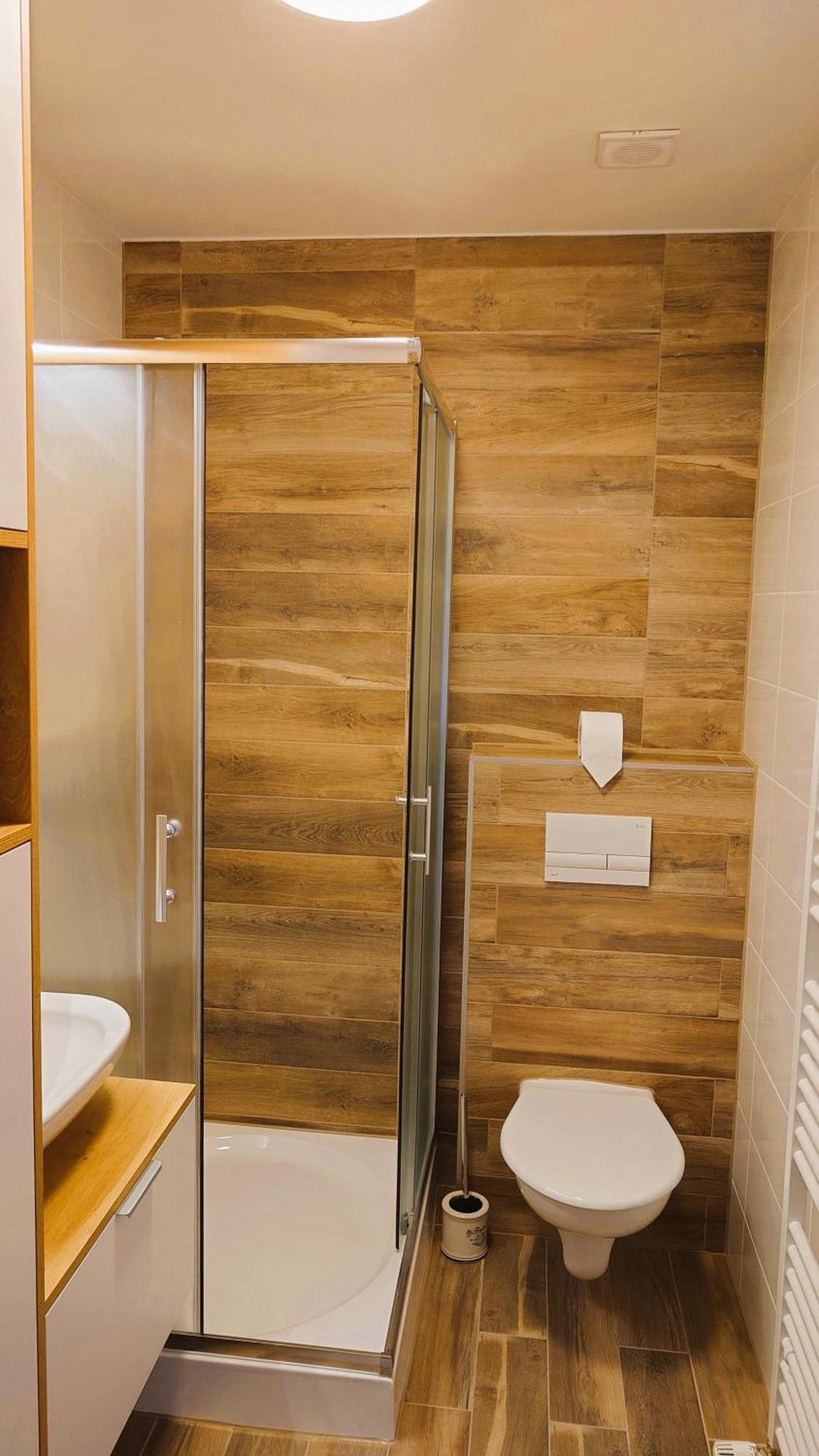 Apartman Nad Riekou Bešeňová Εξωτερικό φωτογραφία