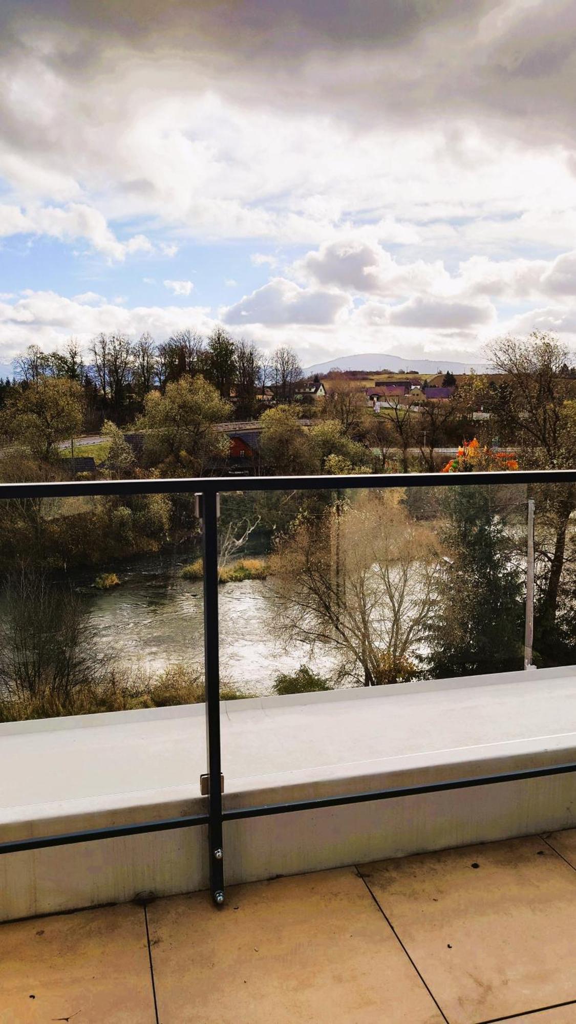 Apartman Nad Riekou Bešeňová Εξωτερικό φωτογραφία