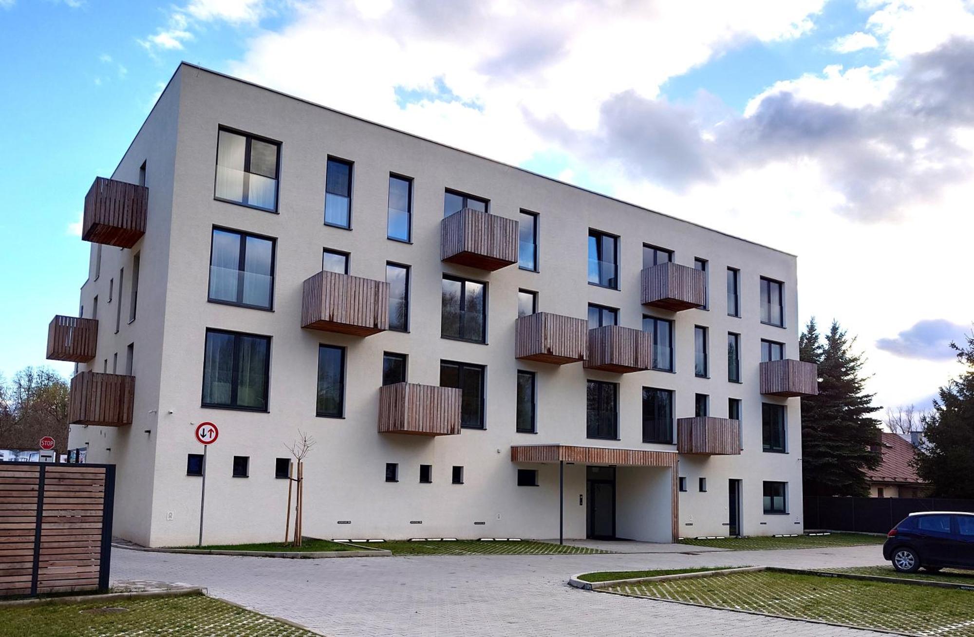 Apartman Nad Riekou Bešeňová Εξωτερικό φωτογραφία